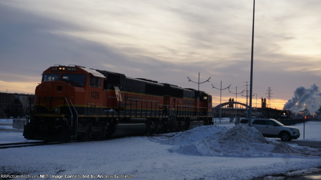 BNSF 1428, 261 & North Pole Express